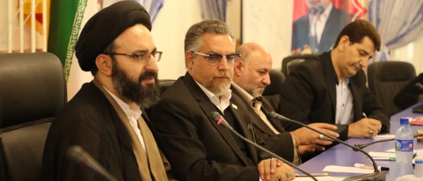 حجه الاسلام و المسلمین دادگر مسئول نهاد نمایندگی مقام معظم رهبری در دانشگاه فرهنگیان:

تربیت معلم با تفکر حسینی و پیام عاشورا فعالیتی مجاهدانه است 2