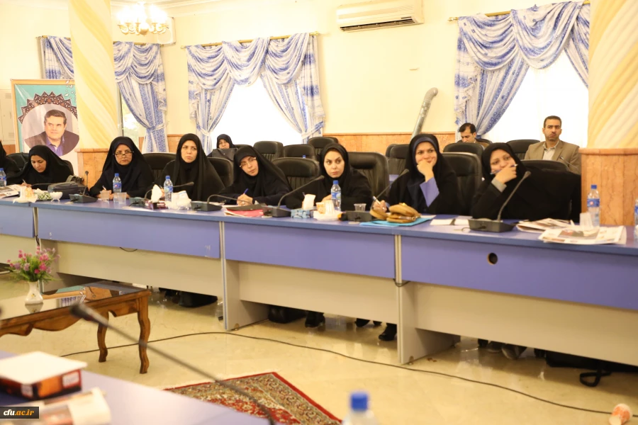 حجه الاسلام و المسلمین دادگر مسئول نهاد نمایندگی مقام معظم رهبری در دانشگاه فرهنگیان:

تربیت معلم با تفکر حسینی و پیام عاشورا فعالیتی مجاهدانه است 4