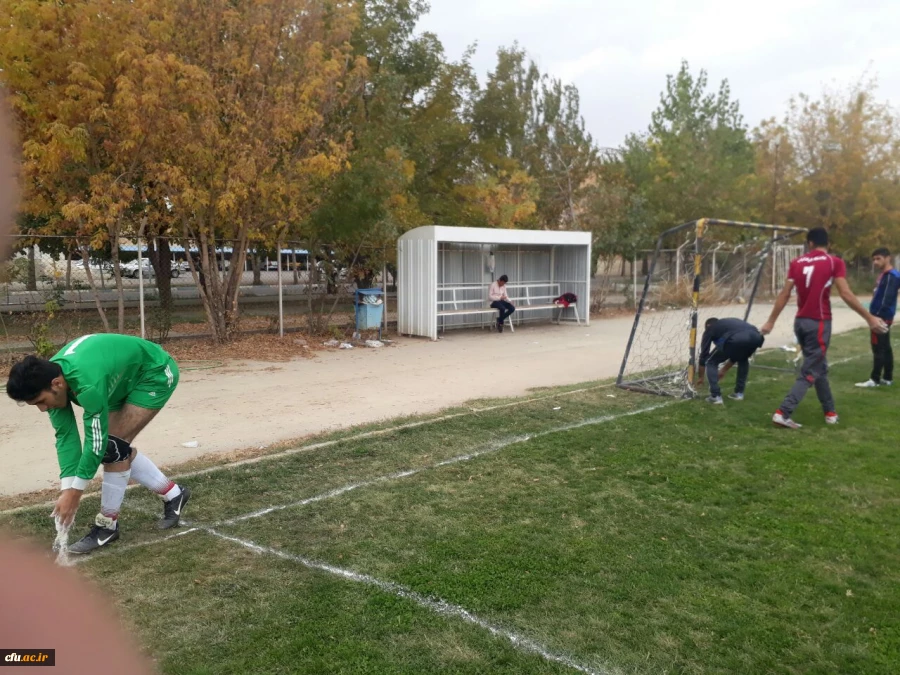 به مناسبت گرامیداشت هفته تربیت بدنی

مسابقات فوتبال دانشجویان پردیس شهید رجایی ارومیه افتتاح شد 3