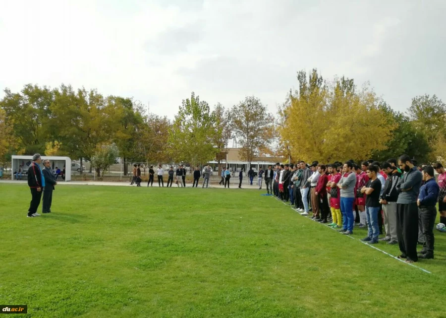 به مناسبت گرامیداشت هفته تربیت بدنی

مسابقات فوتبال دانشجویان پردیس شهید رجایی ارومیه افتتاح شد 5