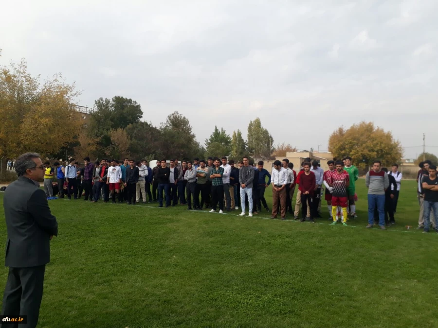 به مناسبت گرامیداشت هفته تربیت بدنی

مسابقات فوتبال دانشجویان پردیس شهید رجایی ارومیه افتتاح شد 6