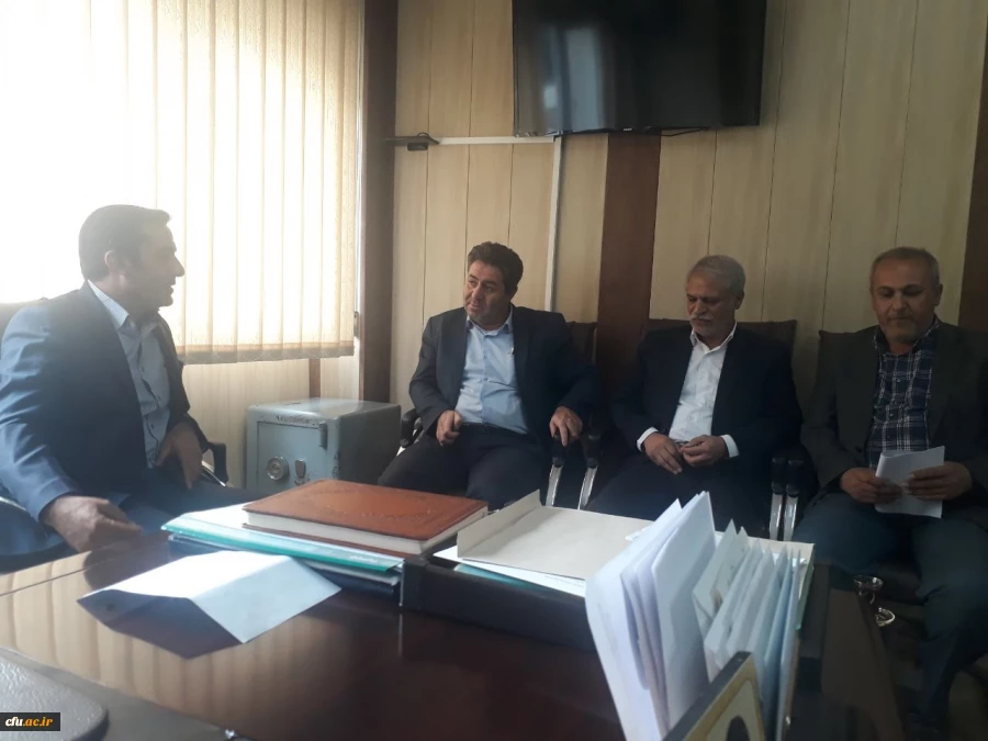 به مناسبت گرامیداشت هفته تربیت بدنی و سلامت

ملاقات مدیریت امور پردیس های استان آذربایجان غربی با معاون تربیت بدنی و سلامت آموزش و پرورش استان 3