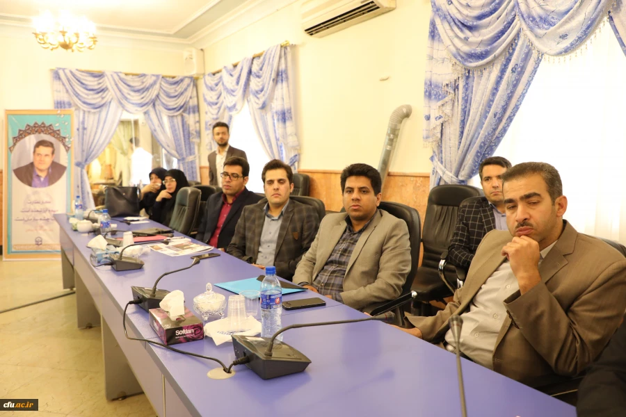 حجه الاسلام و المسلمین دادگر مسئول نهاد نمایندگی مقام معظم رهبری در دانشگاه فرهنگیان:

تربیت معلم با تفکر حسینی و پیام عاشورا فعالیتی مجاهدانه است 3