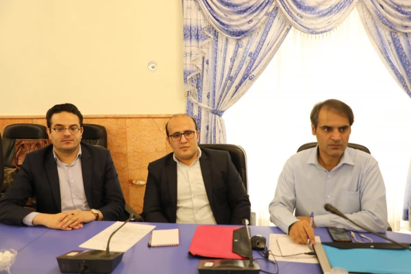 حجه الاسلام و المسلمین دادگر مسئول نهاد نمایندگی مقام معظم رهبری در دانشگاه فرهنگیان:

تربیت معلم با تفکر حسینی و پیام عاشورا فعالیتی مجاهدانه است 4