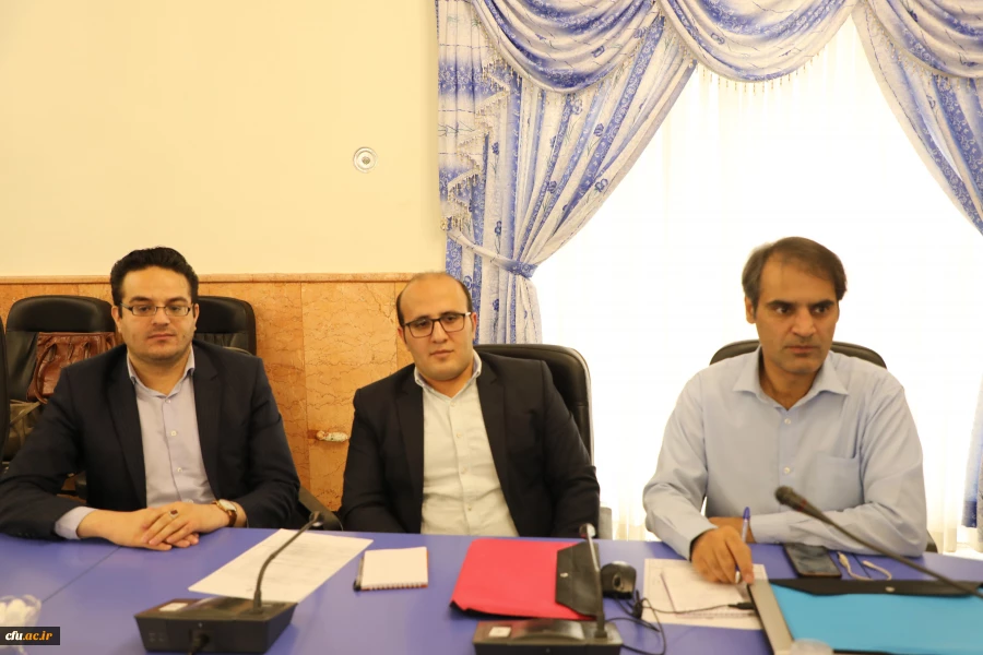 حجه الاسلام و المسلمین دادگر مسئول نهاد نمایندگی مقام معظم رهبری در دانشگاه فرهنگیان:

تربیت معلم با تفکر حسینی و پیام عاشورا فعالیتی مجاهدانه است 4