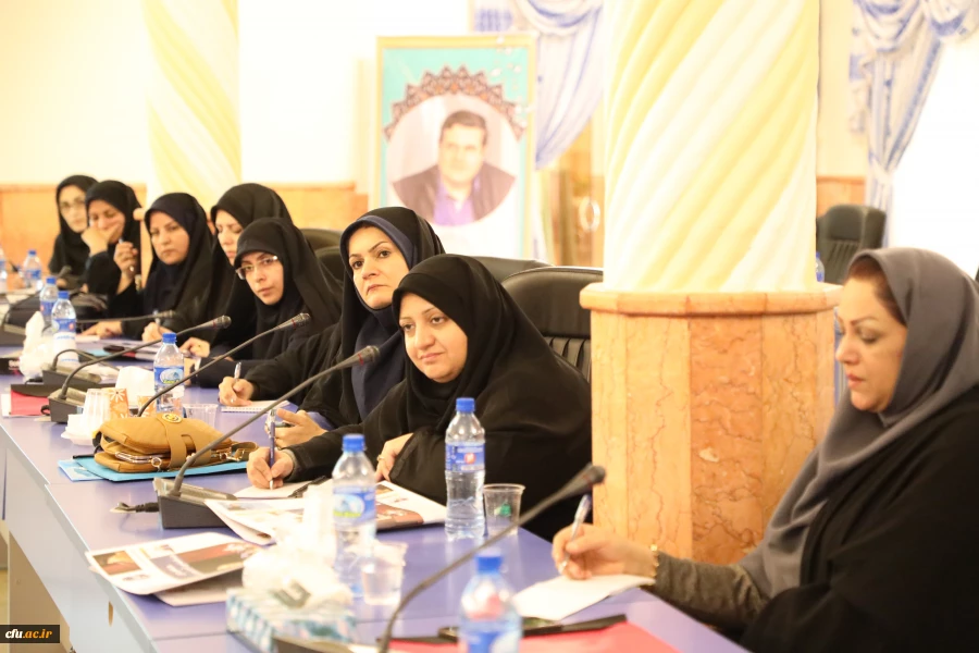 رئیس دانشگاه فرهنگیان:

احیای نظام تعلیم و تربیت بالنده با بهره مندی از اندیشه های نو میسر می شود. 4