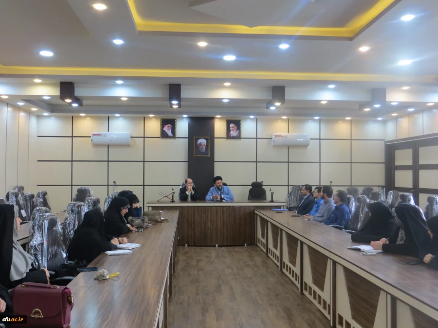 برگزاری سلسله مباحث اخلاق کارمندی و اداری در دانشگاه فرهنگیان استان گیلان 2