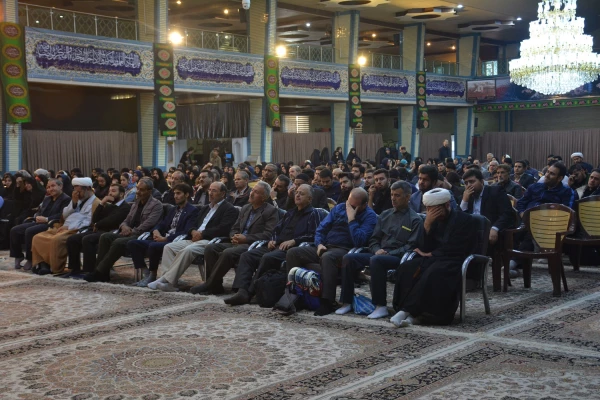 با بدرقه سرپرست امور پردیس های استانی

کاروان پیاده روی اربعین اساتید، کارکنان و دانشجویان دانشگاه فرهنگیان استان آذربایجان غربی عازم سفر کربلا شد
 2