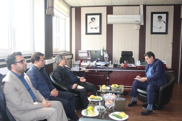 دیدار صمیمانه رییس مجمع نمایندگان مجلس استان مرکزی با رییس دانشگاه فرهنگیان و معاون دانشجویی 3