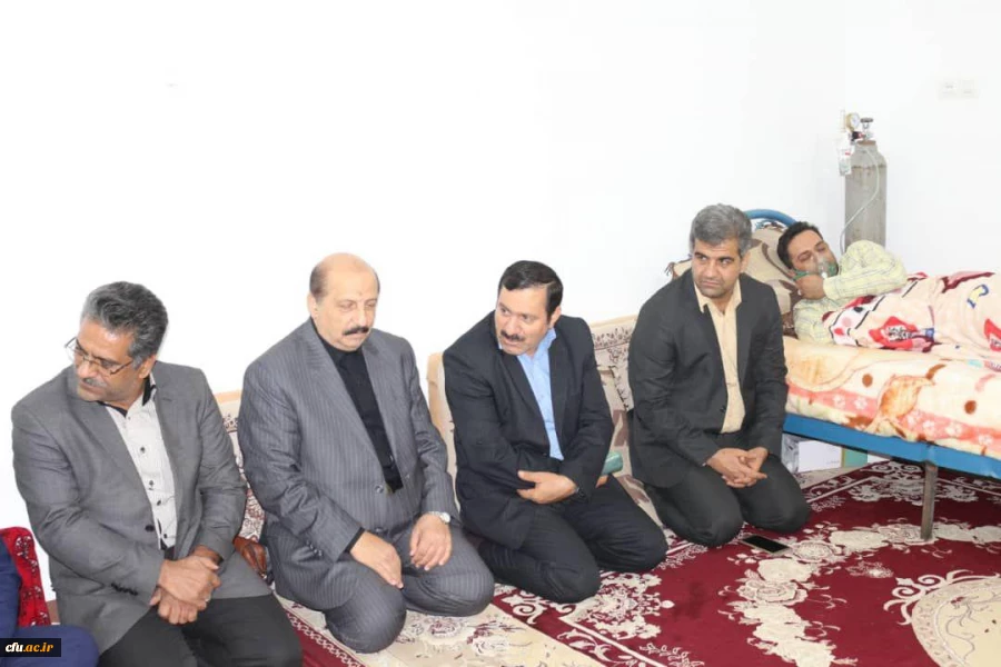 معاون دانشگاه فرهنگیان کشور از معلم فداکار آبپخشی کرد
 2