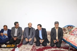 معاون دانشگاه فرهنگیان کشور از معلم فداکار آبپخشی کرد
 3