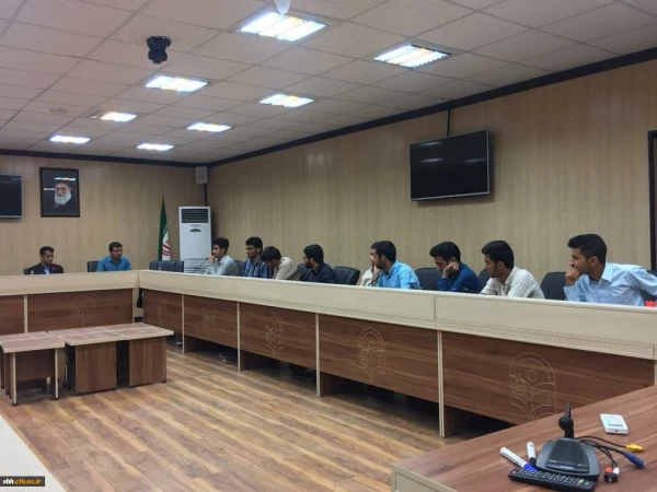 دومین نشست هم اندیشی مدیر امور پردیس های استان هرمزگان با دبیران کانون ها، انجمن ها و تشکل های پردیس شهید بهشتی هرمزگان برگزار گردید 2