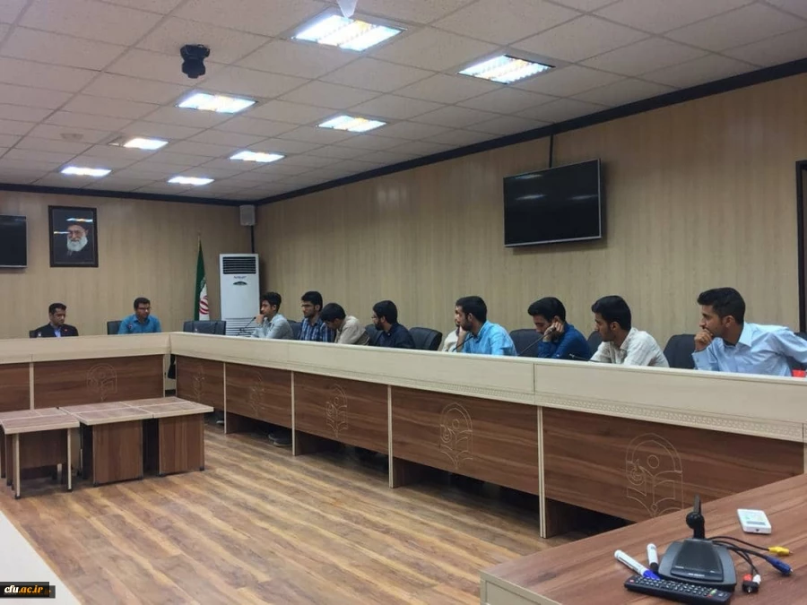 دومین نشست هم اندیشی مدیر امور پردیس های استان هرمزگان با دبیران کانون ها، انجمن ها و تشکل های پردیس شهید بهشتی هرمزگان برگزار گردید 2