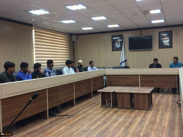 دومین نشست هم اندیشی مدیر امور پردیس های استان هرمزگان با دبیران کانون ها، انجمن ها و تشکل های پردیس شهید بهشتی هرمزگان برگزار گردید 3