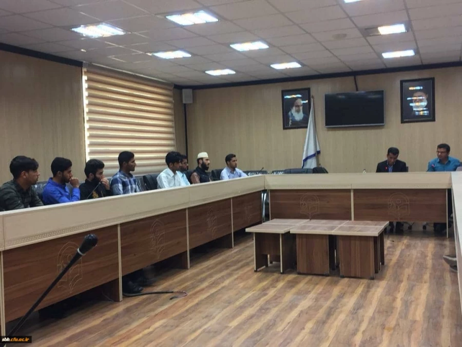 دومین نشست هم اندیشی مدیر امور پردیس های استان هرمزگان با دبیران کانون ها، انجمن ها و تشکل های پردیس شهید بهشتی هرمزگان برگزار گردید 3