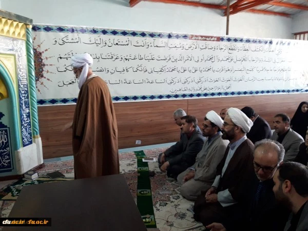 نماز جماعت با حضور پرشور دانشجویان زینب کبری (س) اراک به امامت آیت الله دری نجف آبادی برگزار شد. 2