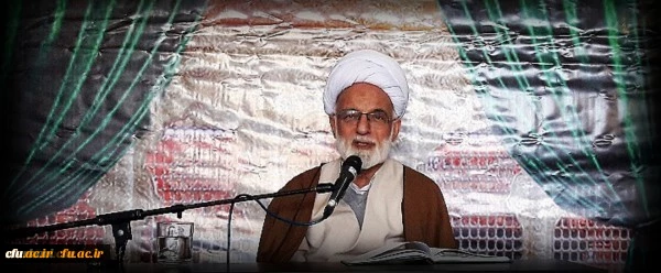 نماز جماعت با حضور پرشور دانشجویان زینب کبری (س) اراک به امامت آیت الله دری نجف آبادی برگزار شد. 2