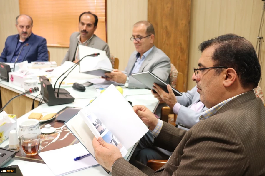 با حضور دکتر کسائیان و سایر اعضاء:
جلسه ستاد استانی برگزاری مراسم نکوداشت یک صدمین سالگرد تربیت معلم برگزار شد.