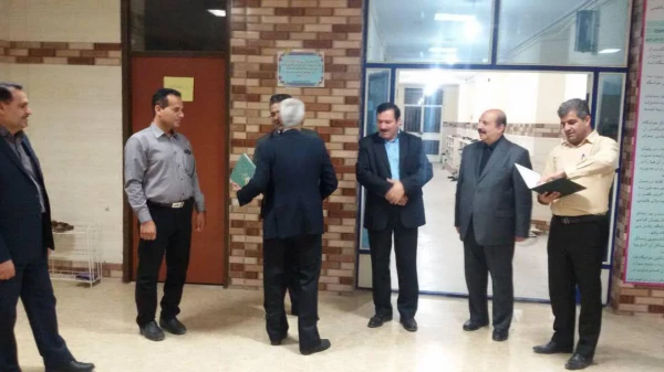 با حضور معاون طرح و برنامه و توسعه منابع دانشگاه فرهنگیان کشور:
تقدیر از پرسنل حراست(نگهبانان)پردیس بنت الهدی صدر دانشگاه فرهنگیان استان بوشهر 3