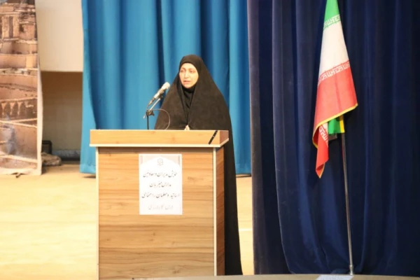 همایش مدیران و معاونین مدارس میزبان اساتید و معلمان راهنمای درس کارورزی 9