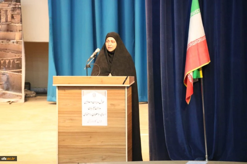 همایش مدیران و معاونین مدارس میزبان اساتید و معلمان راهنمای درس کارورزی 9