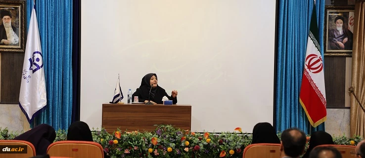 در سازمان مرکزی برگزار شد:
نشست تخصصی بزرگداشت اربعین حسینی با موضوع نقش زنان در حماسه عاشورا
 2