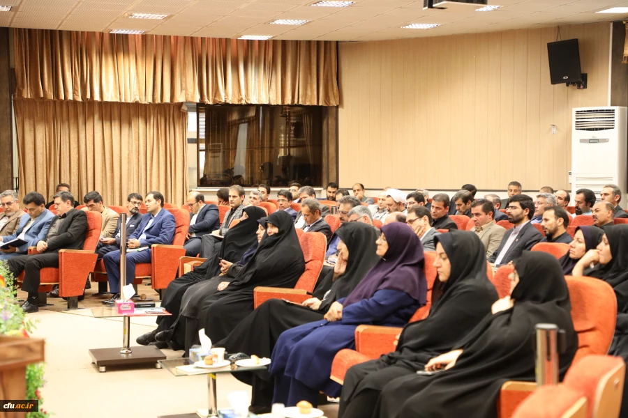 در سازمان مرکزی برگزار شد:

نشست تخصصی بزرگداشت  اربعین حسینی با موضوع نقش زنان در حماسه عاشورا
 5