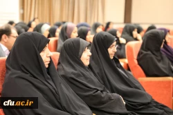 رییس دانشگاه فرهنگیان در نشست گرامیداشت اربعین حسینی(ع):

حماسه کربلا، از جمله وقایع تاریخی که پا به مرز جاودانگی گذاشته است 4