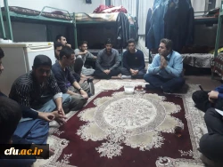 در سرای دانشجویی پردیس شهید رجایی ارومیه
گفتگوی صمیمی دکتر محمودلو سرپرست امور پردیس های آذربایجان غربی با دانشجو معلمان
 3