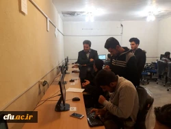 در سرای دانشجویی پردیس شهید رجایی ارومیه
گفتگوی صمیمی دکتر محمودلو سرپرست امور پردیس های آذربایجان غربی با دانشجو معلمان
 4