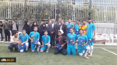 دکتر علی نژاد در  تقدیر از دانشجومعلمان و همکاران  در مسابقات ورزشی در سطح دانشگاه فرهنگیان استان تهران عنوان کرد: 

 ازبهترین روش های فراگیری مهارت ها، قرار گرفتن در فضای رقابت و ایجاد چالش برای فرداست