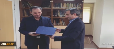 در راستای حمایت و همراهی وزارت علوم با دانشگاه فرهنگیان انجام شد:

اهدا لوح تقدیر رییس دانشگاه فرهنگیان به  رئیس مرکز برنامه ریزی و سیاستگذاری وزارت علوم، تحقیقات و فناوری