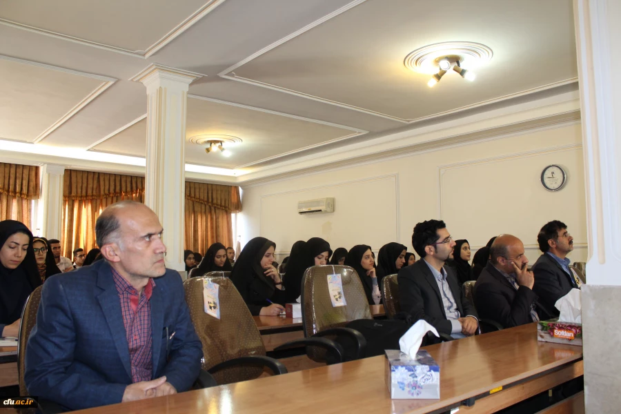 سخنرانی دکتر میرزایی راجعونی ازاعضای هیئت علمی دانشگاه فرهنگیان استان قزوین تحت عنوان خودکاوی روایتی درتربیت معلم 4