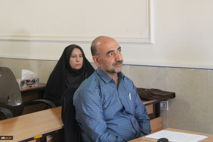 سخنرانی دکتر میرزایی راجعونی ازاعضای هیئت علمی دانشگاه فرهنگیان استان قزوین تحت عنوان خودکاوی روایتی درتربیت معلم 6