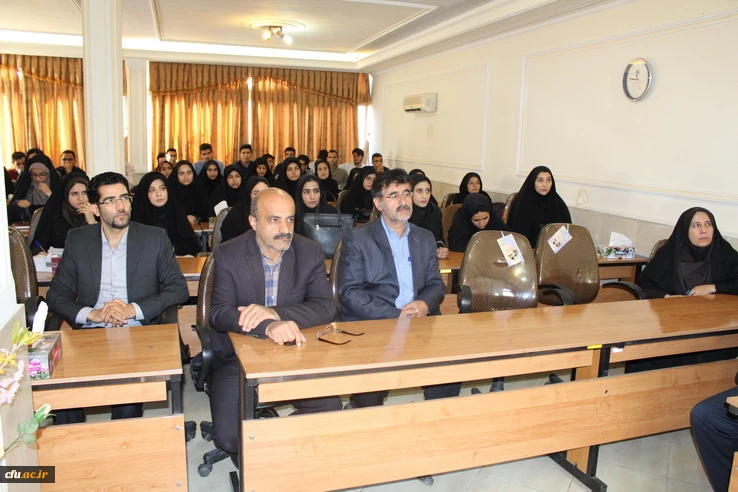 سخنرانی دکتر میرزایی راجعونی ازاعضای هیئت علمی دانشگاه فرهنگیان استان قزوین تحت عنوان خودکاوی روایتی درتربیت معلم 10