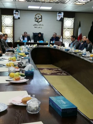 دکتر علی نژاد در افتتاح چهار طرح آموزشی فرهنگی و پژوهشی در پردیس زینبیه عنوان کرد:

با تاکید بر اقتصاد مقاومتی، تولید و بهره مندی از کالای ایرانی، بازارچه های دانشجویی فرصت بسیار خوبی جهت اجرای دستورات مقام معظم رهبری است