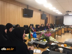 در نشست هم اندیشی مشاوران و اعضای هیئت علمی:

 ارتقای جایگاه مشاوره در ساختار دانشگاه از عمده ترین مسائل برای ارایه خدمات بهتر در دانشگاه است.