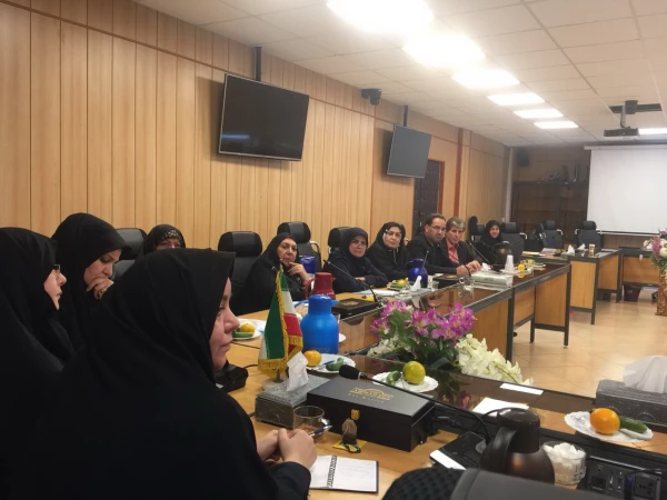 در نشست هم اندیشی مشاوران و اعضای هیئت علمی:

 ارتقای جایگاه مشاوره در ساختار دانشگاه از عمده ترین مسائل برای ارایه خدمات بهتر در دانشگاه است.