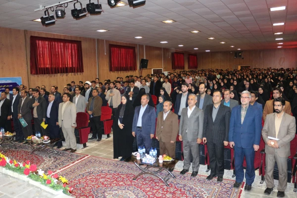 بازدید دکتر خباز استاندار محترم استان خراسان شمالی از مجموعه پردیس های دانشگاه فرهنگیان خراسان شمالی
 4