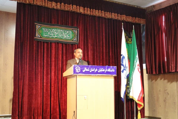 بازدید دکتر خباز استاندار محترم استان خراسان شمالی از مجموعه پردیس های دانشگاه فرهنگیان خراسان شمالی
 6