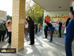 به مناسبت هفته تربیت بدنی در پردیس شهید رجایی آذربایجان غربی
برگزار شد:

  ورزش صبحگاهی و مسابقه فوتبال