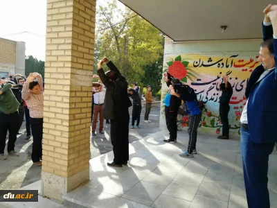 به مناسبت هفته تربیت بدنی در پردیس شهید رجایی آذربایجان غربی
برگزار شد:

  ورزش صبحگاهی و مسابقه فوتبال