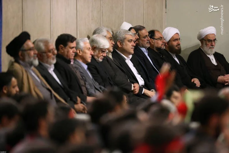 رهبر معظم انقلاب اسلامی در دیدار هزاران نفر از دانش آموزان و دانشجویان:

نشانه های آشکارِ افول قدرت آمریکا؛ ایران قوی و پیشرفته تر شده است 2