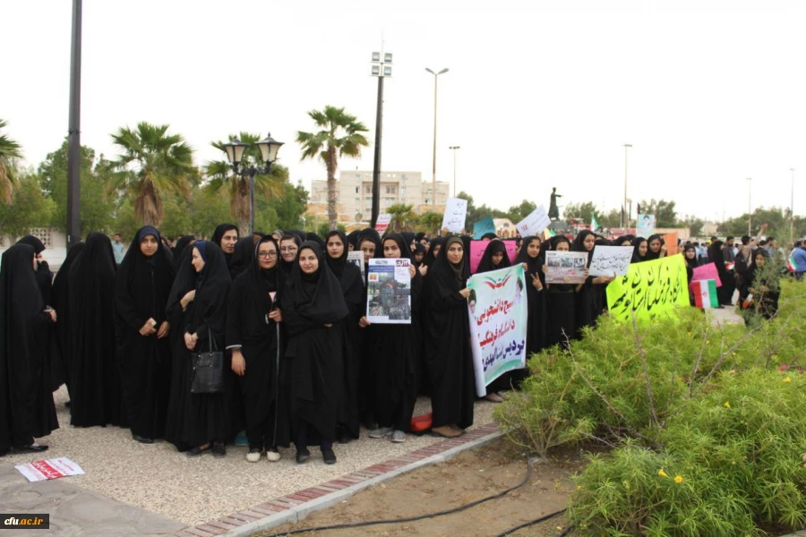 حضور باشکوه مسئولان، اساتید و دانشجو معلمان دانشگاه فرهنگیان استان بوشهر در راهپیمایی ۱۳ آبان 2
