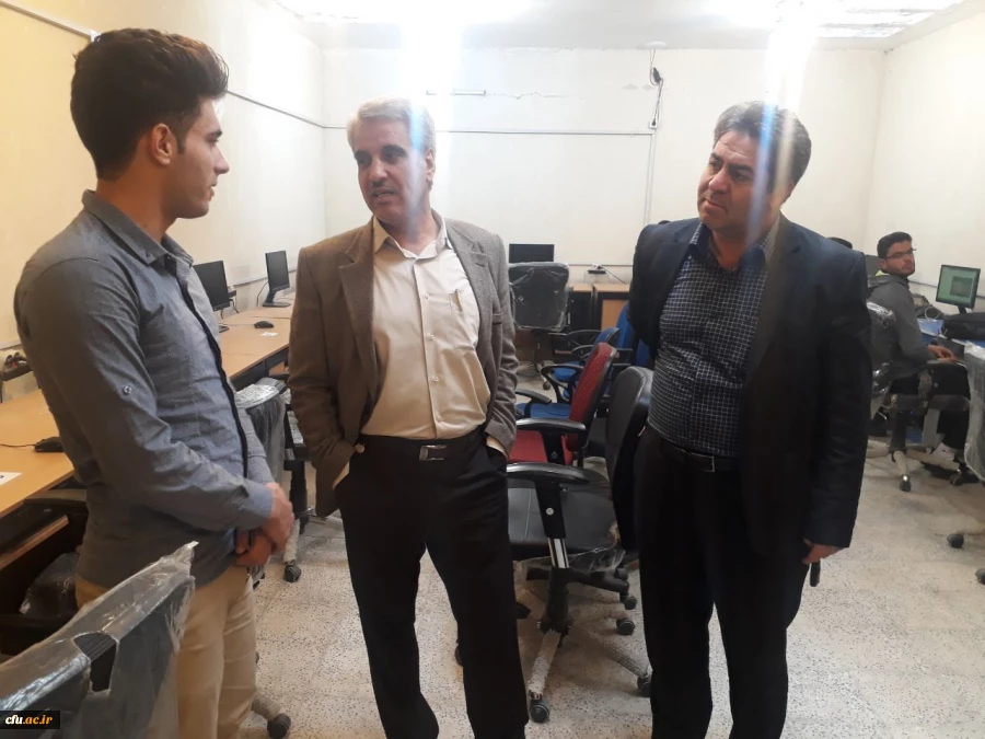 بازدید دکتر آقاخانی از بخشهای مختلف پردیس شهید رجایی ارومیه 5