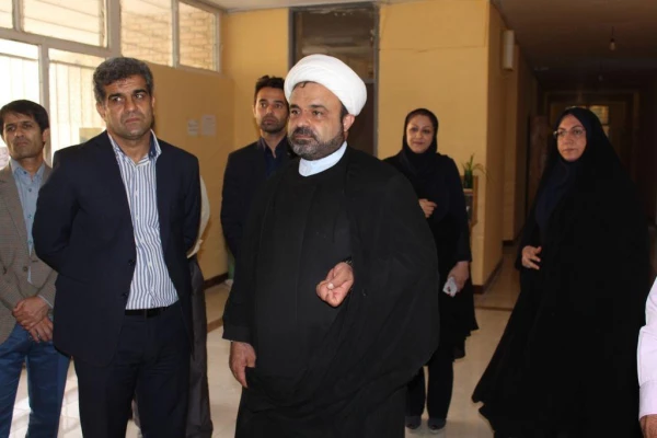 نشست حجة الاسلام و المسلمین خدری رئیس مجمع نمایندگان استان بوشهر با مسئولان دانشگاه فرهنگیان و بازدید از پردیس بنت الهدی صدر  4