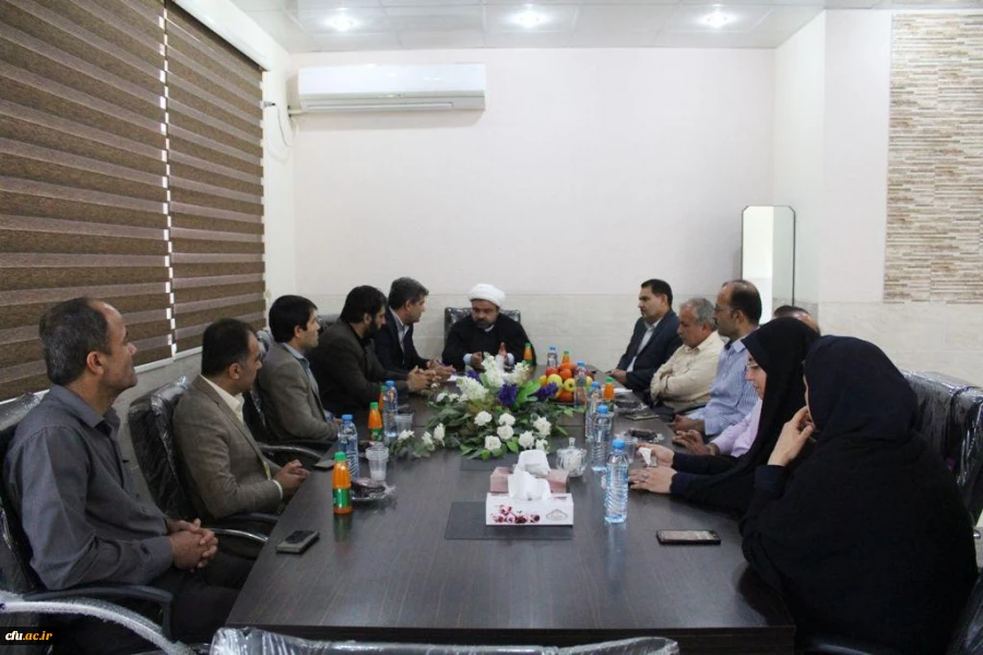 نشست حجة الاسلام و المسلمین خدری رئیس مجمع نمایندگان استان بوشهر با مسئولان دانشگاه فرهنگیان و بازدید از پردیس بنت الهدی صدر  5