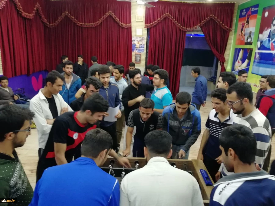 به مناسبت هفته تربیت بدنی در پردیس شهید باهنر برگزار شد:

مسابقات ورزشی فوتبال دستی و مچ اندازی