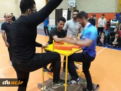 به مناسبت هفته تربیت بدنی در پردیس شهید باهنر برگزار شد:

مسابقات ورزشی فوتبال دستی و مچ اندازی