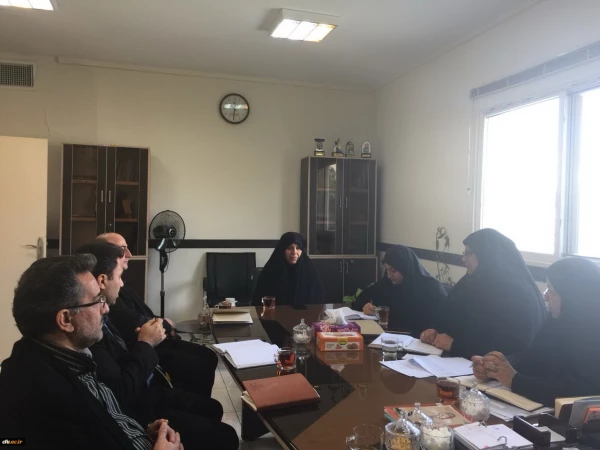 معاون دانشجویی در هفتاد و هفتمین جلسه اداره کل برنامه ریزی، خدمات و رفاه دانشجویی:

در انجام فعالیت ها و برنامه ها باید «تاب آوری» داشت